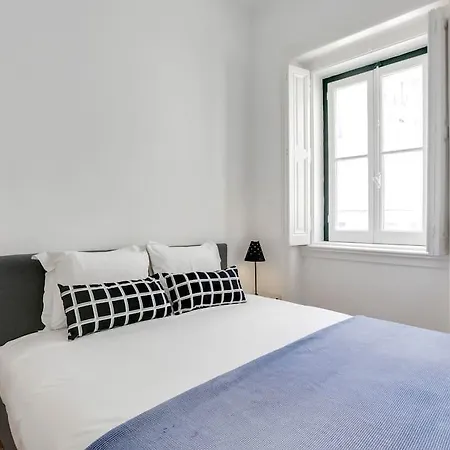 Central 3bdr Next To The Castle * Lissabon